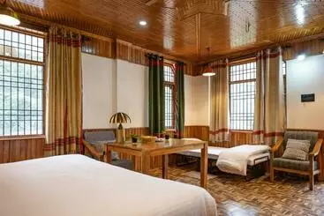 Bed and Breakfast Serenity Stays Manali, Naggar