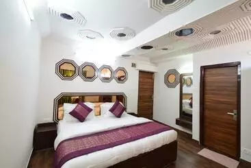 ベッドアンドブレックファースト Loveena Palace Bnb