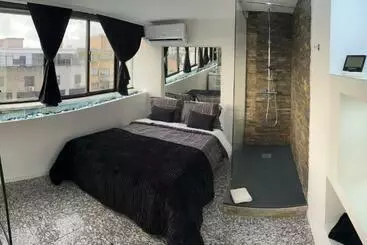 Retkeilymaja Modern Room With Indoor Shower Near The River   Quarto Moderno Com Duche Interior Próximo Da Ribeira