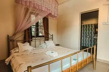 تختخواب و صبحانه Casa Mbale