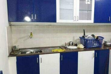 호텔 Oyo 80762 Aarav Guest House