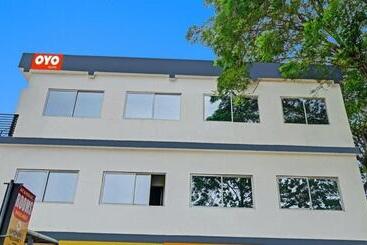 Hotel Oyo Flagship 80820 Hornbill Residency