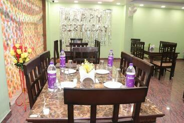 Hôtel Royal Park Celebration