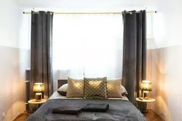 Retkeilymaja Clicktheflat Pereca City Centre Apart Rooms