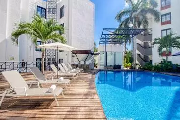 هتل آپارتمان Seven Boutique 10 & 14