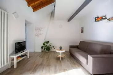 تختخواب و صبحانه La Casa Del Sarto   Rooms And Apartments