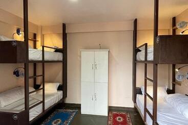 Hostel The Good Earth Pvt. Ltd