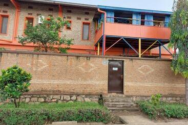 هتل Maison D Accueil   Fondation San Filippo Neri