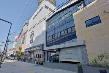 Hotell Yeogieutte Dongdaegu