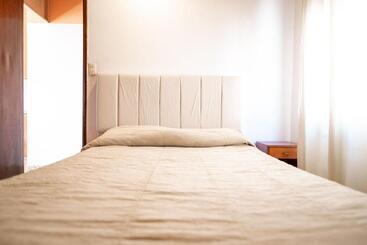 Общежитие American Hoteles