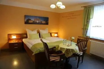 Chau Asiatisches Restaurant Und Pension