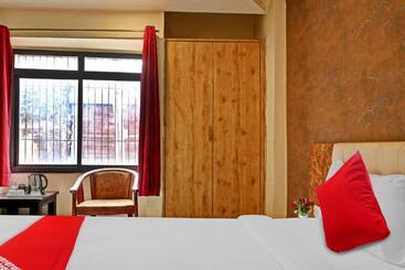 هتل Flagship Bliss Inn