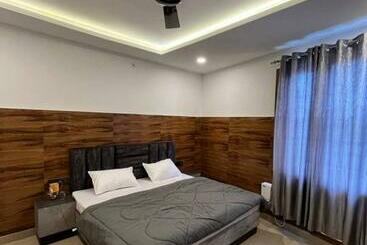 בית מלון כפרי Shanti Residency