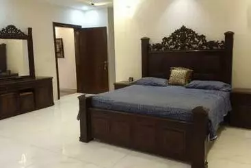 پانسیون Harveys Guesthouse