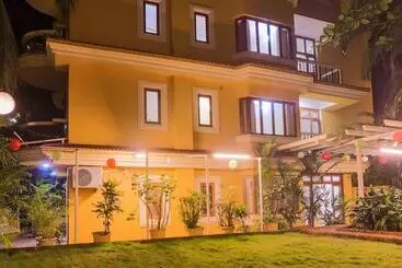 Pensiune Bougainvillea Guest House