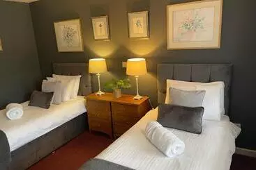 פנסיון Broadlands Adults Only