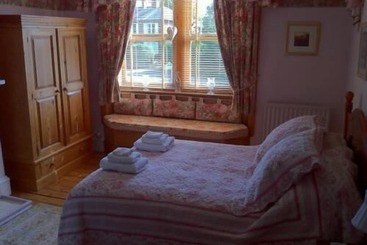 膳宿费 Moor End House Bed & Breakfast