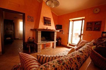 דירות לתיירים Relais La Cerreta