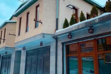 ベッドアンドブレックファースト Paloma Inn Dilijan