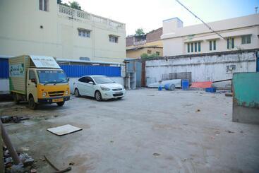 Hôtel Mgs Residency Bodi