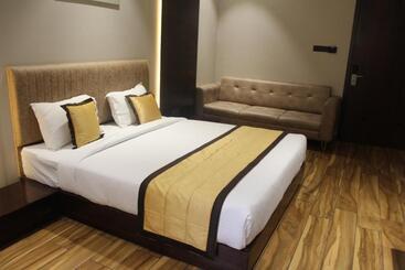 Hotel Rudra Royals