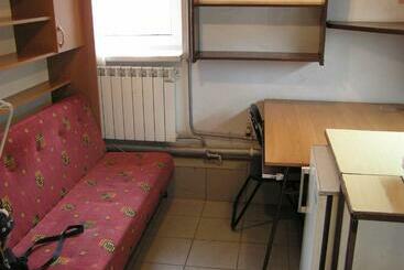 פנסיון A  Kawalerka Mała Halczyna 9 Do Centrum 6 Przystanków