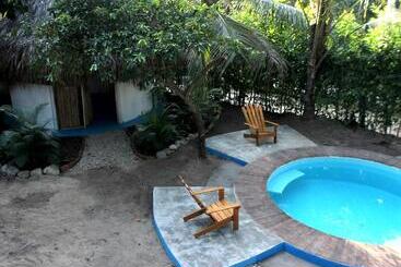 پانسیون Los Almendros Palomino Hostel