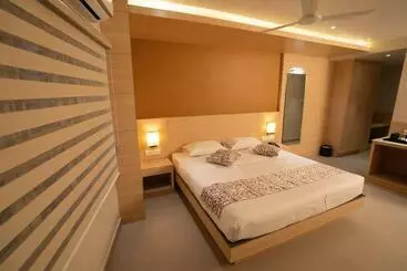 Hotel Aariyaas Regency