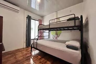 La Tribu Boutique Hostel For Women