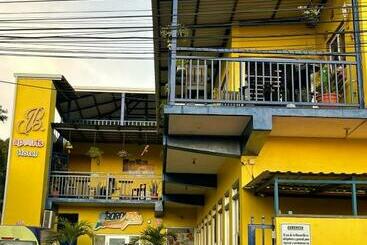 هتل آپارتمان B. Aparts