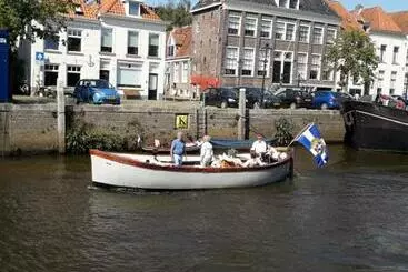 Bed and Breakfast Thorbecke Canal View 42m2 Loft