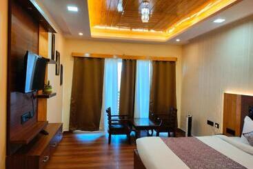 فندق The White Mountaina