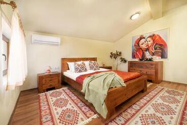 Majatalo Moma   Charming Home In The Heart Of Bansko Ancient Center