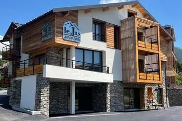 Huoneistohotelli Appart Hôtel Le Jas