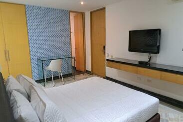 Aw Hotel Luxor Versalles