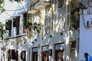 민박 La Neisha Hotel Zanzibar