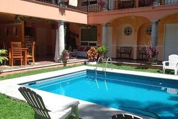 Szálloda Anturio Express