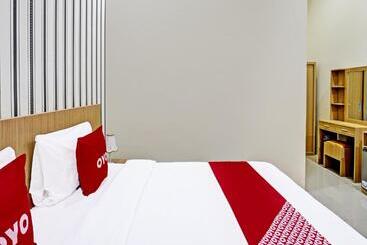 Hotel Oyo 91997 Ed Smk Models Syariah