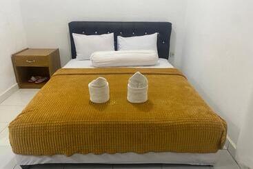 בית מלון כפרי Villa Matano Sorowako 2 Redpartner