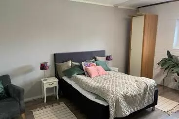 Bed and Breakfast Abonnera Alingsgård För Upp Till 14 Personer   Kök Finns  Spabad Inomhus   Padel   Gym   Biljard Ing