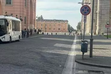 تختخواب و صبحانه Vanvitelli Home