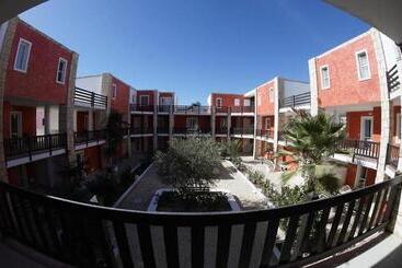 Estoril Hotel   Apartments