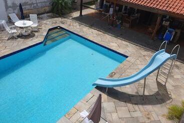 펜션 Royal Inn Spa & Pousada