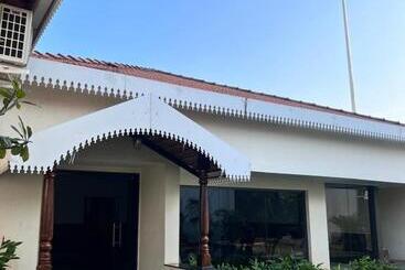 Mayur Belgaum Presidency Hotel & Spa   10 Kms From Belgaum Airport Ixg