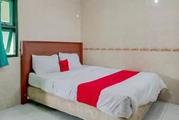 Reddoorz Syariah @ Hotel Sidomulyo Pacitan
