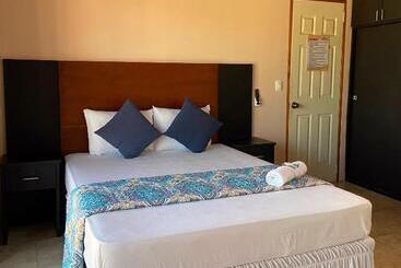 هتل Hospedaje Coffee And Cocktails