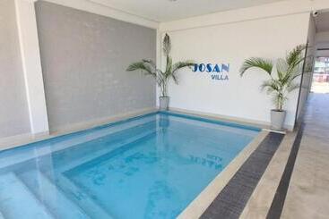 Hotel Josan Villa With A Glorious Beach And Sea View