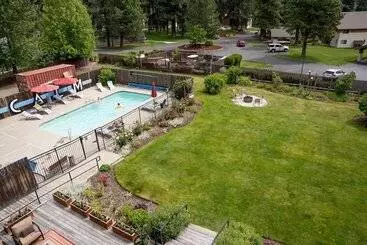 تختخواب و صبحانه Blue Elk Inn