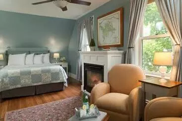 ベッドアンドブレックファースト Squam Lake Inn