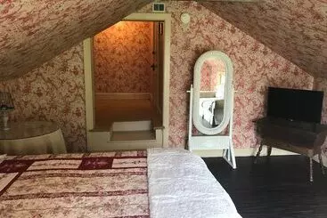 住宿加早餐 Wild Wisteria